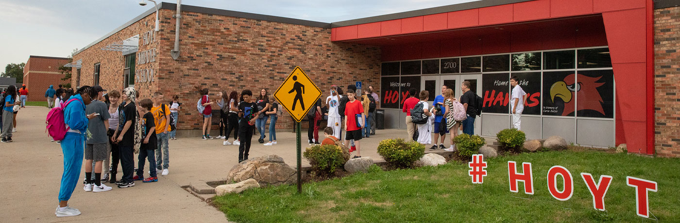 Hoyt Middle School Building exterior